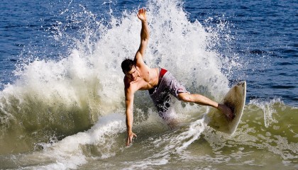 kaiyun.com-【比赛回顾】丁俊晖：关键时刻的攻防策略全揭秘，丁俊晖技术深度分析